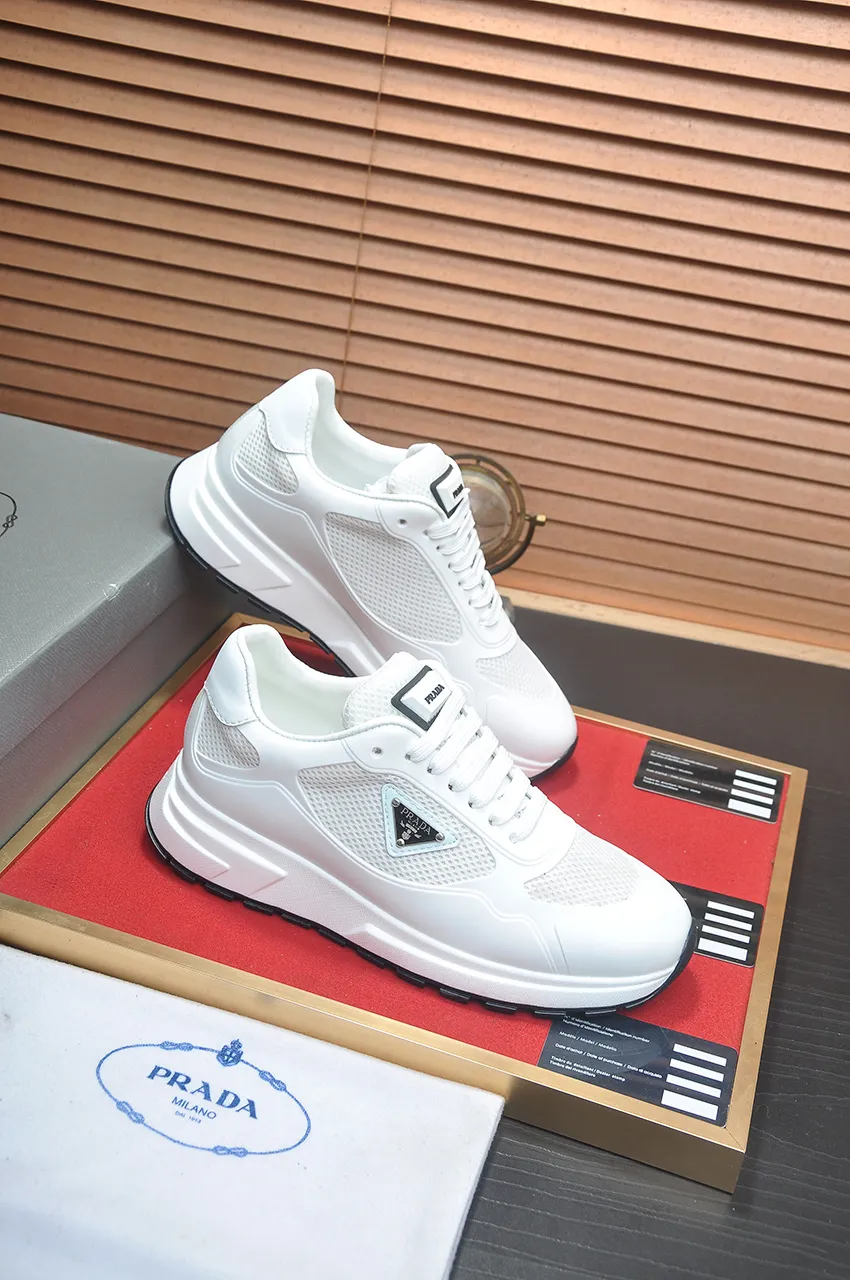 Men's shoes 💰580💶 [PRADA] Top original items, new seasonal styles, high-quality original items, top-grade high-mercerized cowhide combined with original breathable fabric + imported glue, imported stretch fabric inside with original cowhide feet, original thick outsole! Quality guaranteed! Code 38-45 (45 customized)